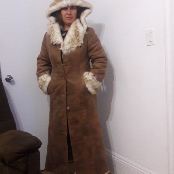 Winter coat - Picture 1 of 8